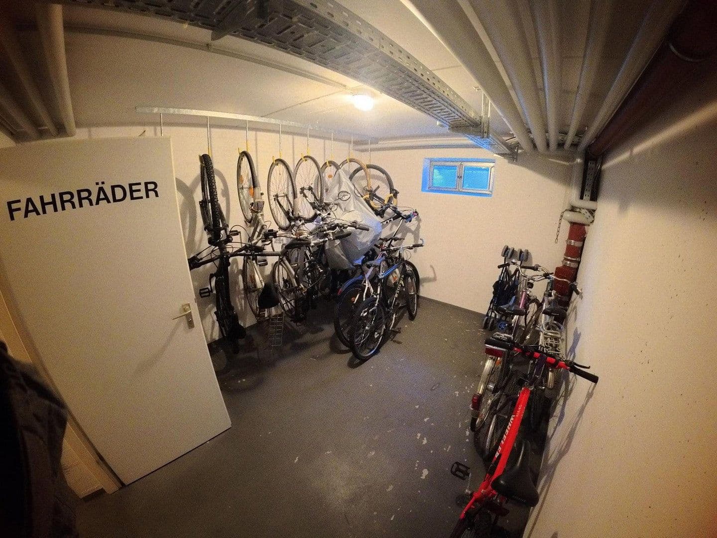 Prodej bytu 2+1 45 m², Poing, Bavorsko Prodej bytu 2+1 45 m², Poing, Bavorsko