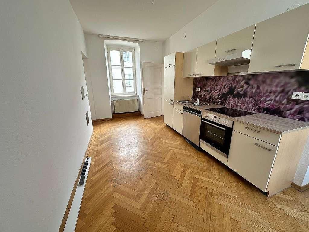 Pronájem bytu 2+1 71 m², Esterhazystraße 37, Eisenstadt, Hradsko Pronájem bytu 2+1 71 m², Esterhazystraße 37, Eisenstadt, Hradsko