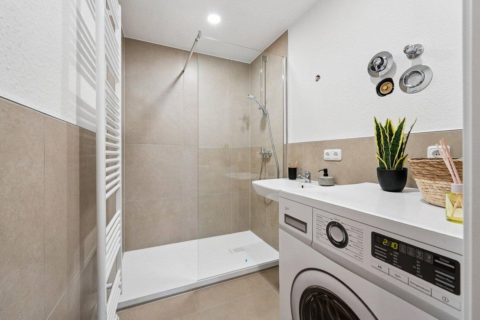 Prodej bytu 4+1 102 m², Haral-Hamberg-Straße 48, Schweinfurt, Bavorsko Prodej bytu 4+1 102 m², Haral-Hamberg-Straße 48, Schweinfurt, Bavorsko