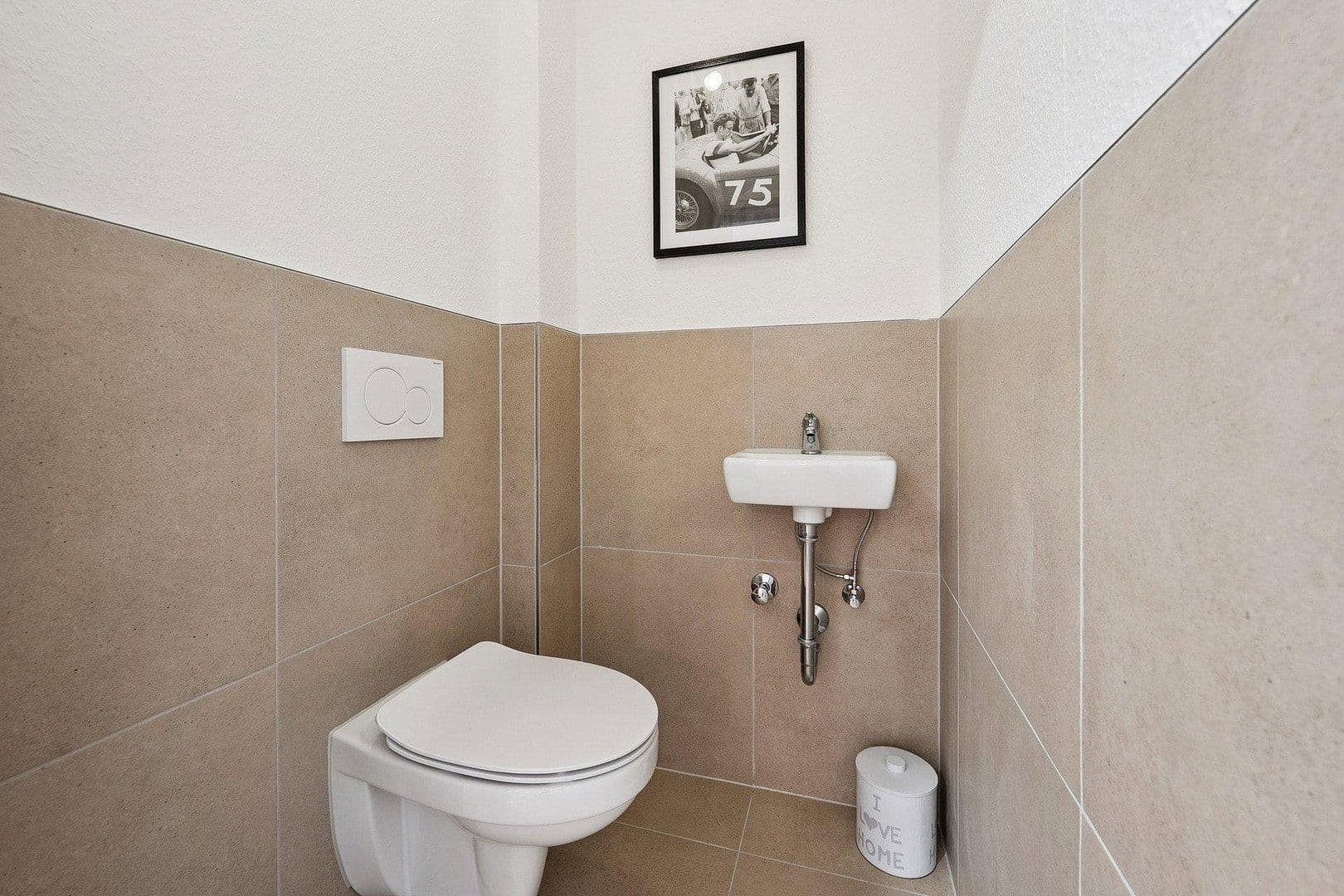 Prodej bytu 4+1 102 m², Haral-Hamberg-Straße 48, Schweinfurt, Bavorsko Prodej bytu 4+1 102 m², Haral-Hamberg-Straße 48, Schweinfurt, Bavorsko