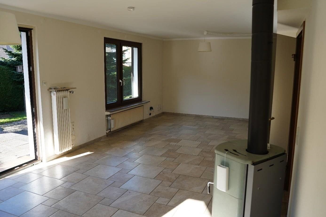 Prodej domu 142 m², pozemek 862 m², Odenthal, Severní Porýní-Vestfálsko Prodej domu 142 m², pozemek 862 m², Odenthal, Severní Porýní-Vestfálsko