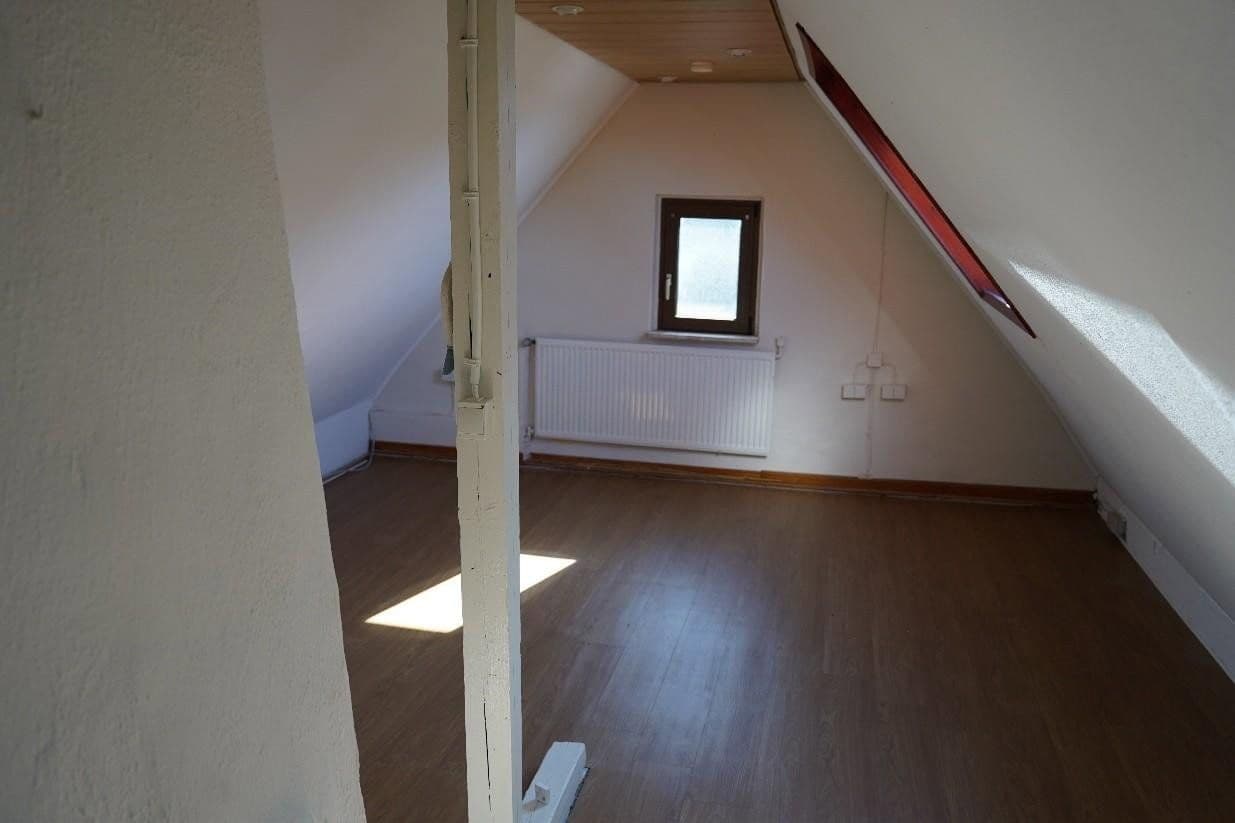 Prodej domu 142 m², pozemek 862 m², Odenthal, Severní Porýní-Vestfálsko Prodej domu 142 m², pozemek 862 m², Odenthal, Severní Porýní-Vestfálsko