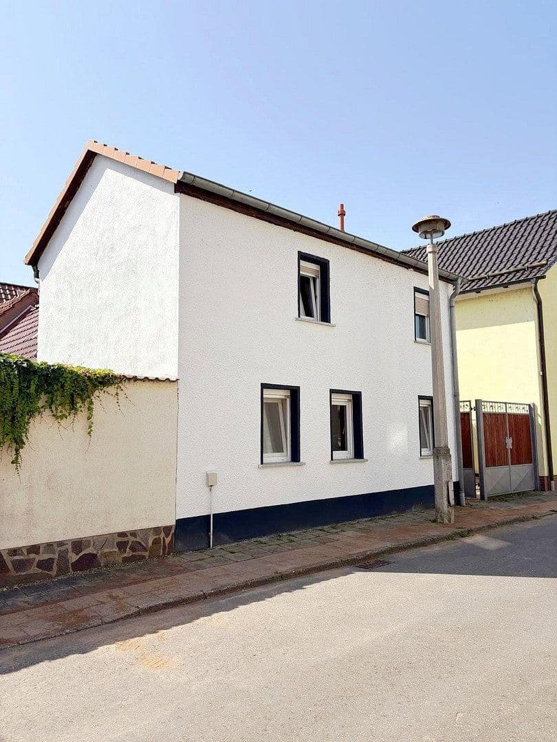 Prodej domu 107 m², pozemek 170 m², Hebe A 3, Bad Frankenhausen/Kyffhäuser, Durynsko Prodej domu 107 m², pozemek 170 m², Hebe A 3, Bad Frankenhausen/Kyffhäuser, Durynsko