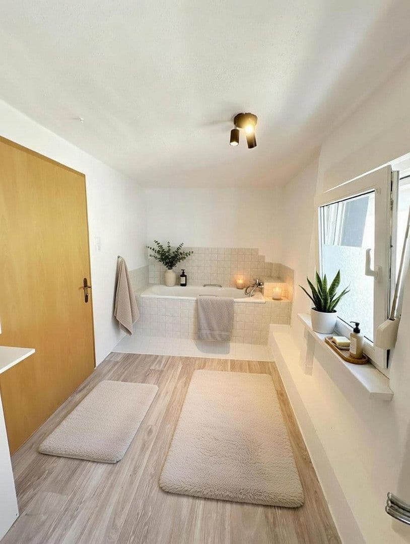 Prodej domu 107 m², pozemek 170 m², Hebe A 3, Bad Frankenhausen/Kyffhäuser, Durynsko Prodej domu 107 m², pozemek 170 m², Hebe A 3, Bad Frankenhausen/Kyffhäuser, Durynsko