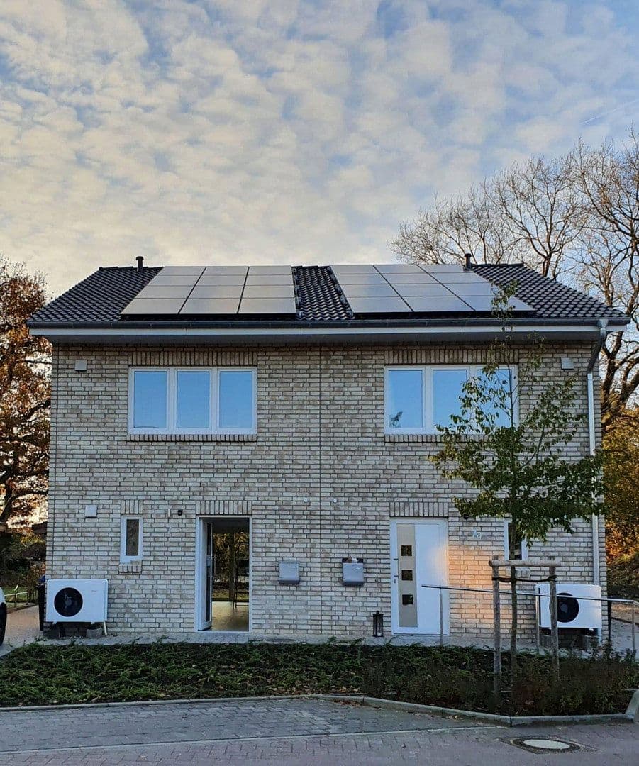 Pronájem domu 105 m², pozemek 283 m², Neumünster, Šlesvicko-Holštýnsko Pronájem domu 105 m², pozemek 283 m², Neumünster, Šlesvicko-Holštýnsko