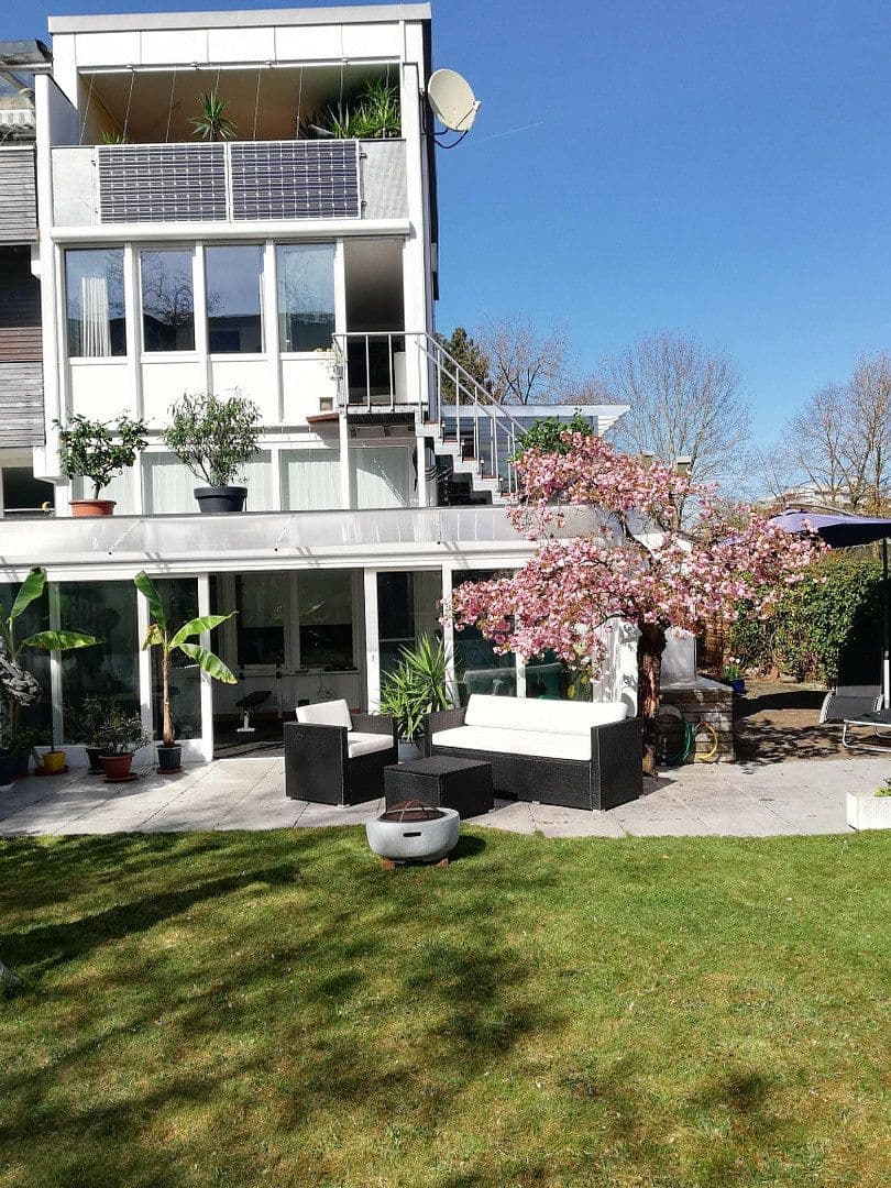 Prodej domu 162 m², pozemek 475 m², Fürstenfeldbruck, Bavorsko Prodej domu 162 m², pozemek 475 m², Fürstenfeldbruck, Bavorsko