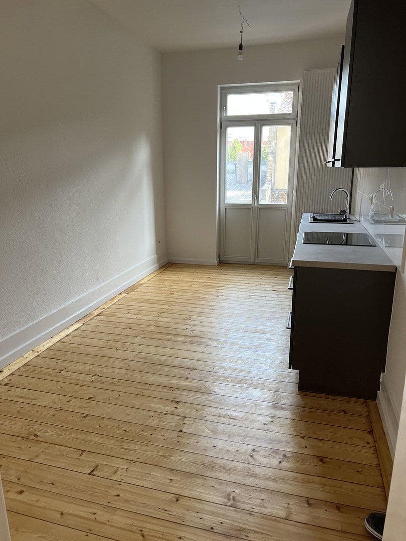 Pronájem bytu 2+1 62 m², Bachstraße 44, Karlsruhe, Bádensko-Württembersko Pronájem bytu 2+1 62 m², Bachstraße 44, Karlsruhe, Bádensko-Württembersko