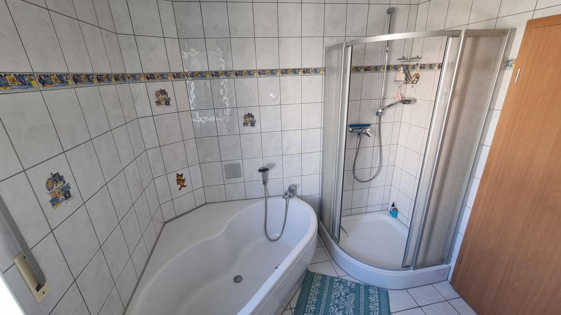 Prodej domu 150 m², pozemek 207 m², Händelstr. 1, Feldkirchen, Bavorsko Prodej domu 150 m², pozemek 207 m², Händelstr. 1, Feldkirchen, Bavorsko