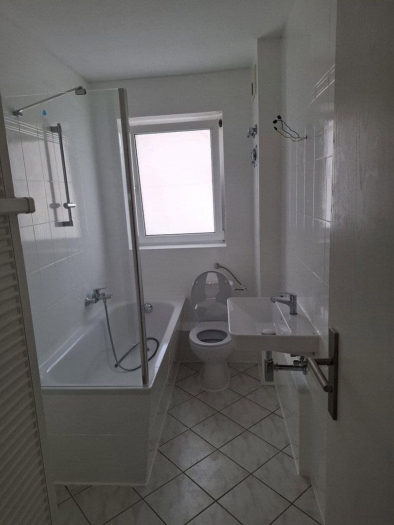 Pronájem bytu 3+1 60 m², Erfurt, Durynsko Pronájem bytu 3+1 60 m², Erfurt, Durynsko