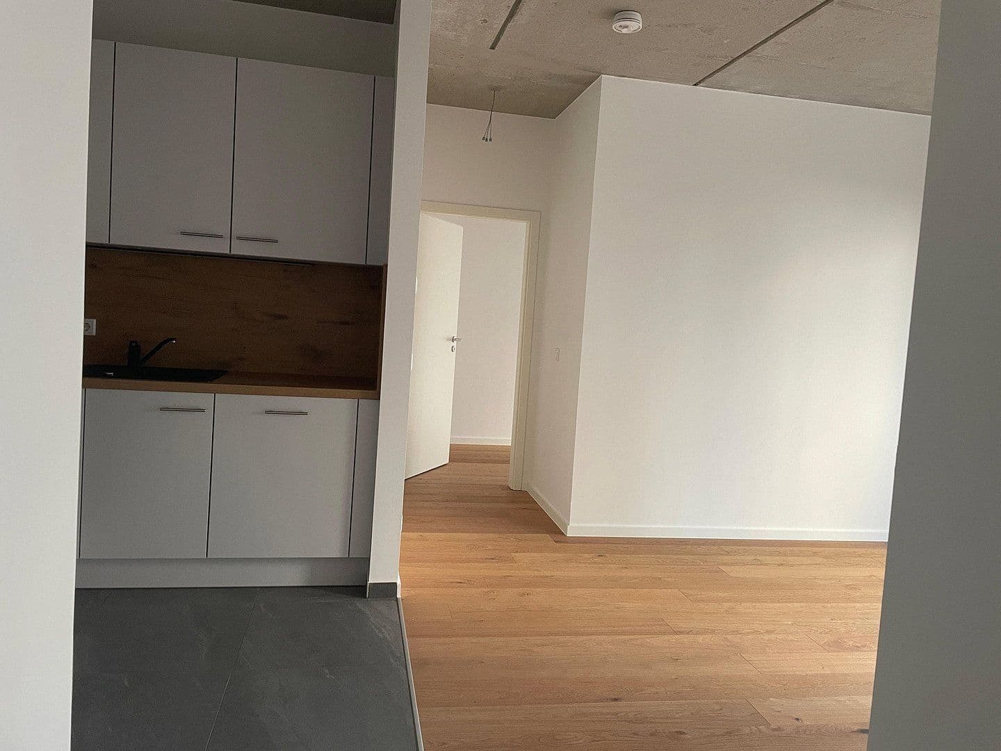 Pronájem bytu 3+1 68 m², Altranstädter Str. 22, Leipzig, Sasko Pronájem bytu 3+1 68 m², Altranstädter Str. 22, Leipzig, Sasko