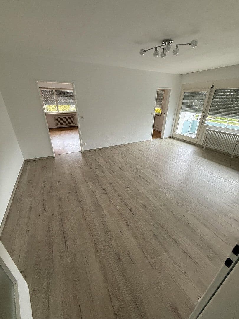 Prodej bytu 3+1 67 m², Brunnenstrasse 5, Friolzheim, Bádensko-Württembersko Prodej bytu 3+1 67 m², Brunnenstrasse 5, Friolzheim, Bádensko-Württembersko
