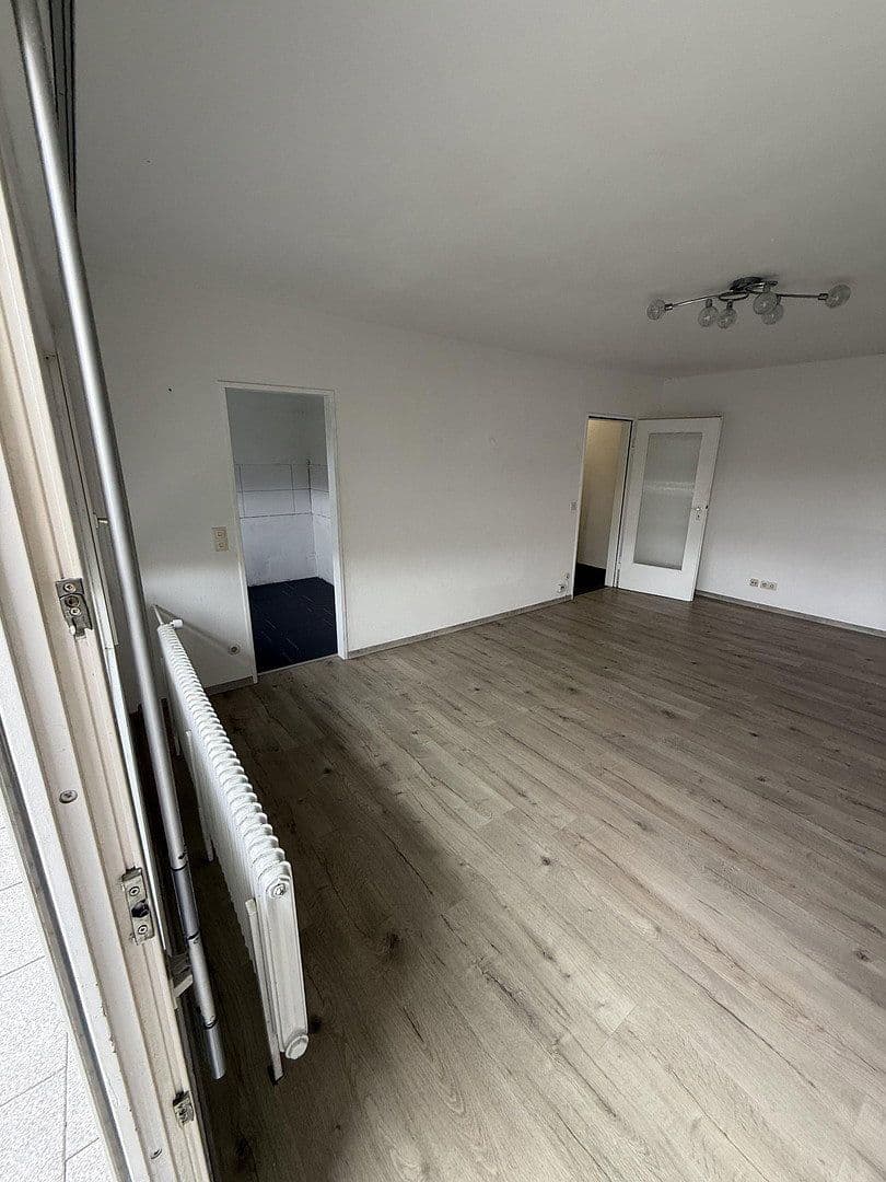 Prodej bytu 3+1 67 m², Brunnenstrasse 5, Friolzheim, Bádensko-Württembersko Prodej bytu 3+1 67 m², Brunnenstrasse 5, Friolzheim, Bádensko-Württembersko