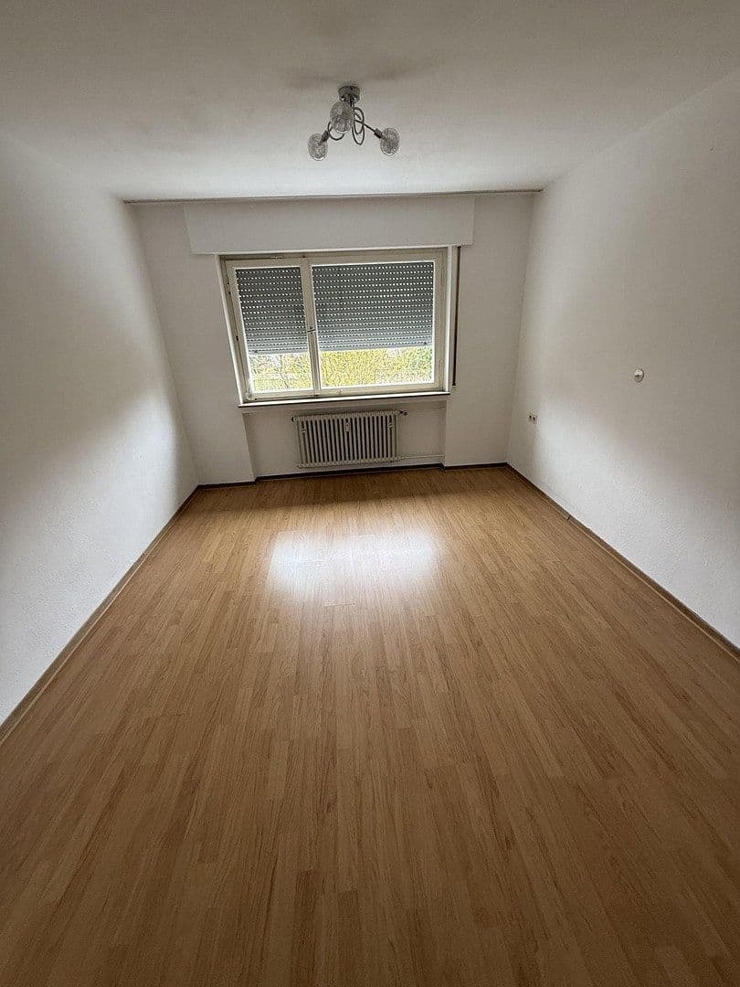 Prodej bytu 3+1 67 m², Brunnenstrasse 5, Friolzheim, Bádensko-Württembersko Prodej bytu 3+1 67 m², Brunnenstrasse 5, Friolzheim, Bádensko-Württembersko