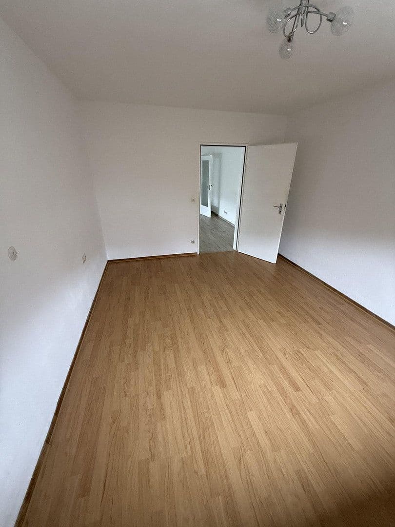 Prodej bytu 3+1 67 m², Brunnenstrasse 5, Friolzheim, Bádensko-Württembersko Prodej bytu 3+1 67 m², Brunnenstrasse 5, Friolzheim, Bádensko-Württembersko