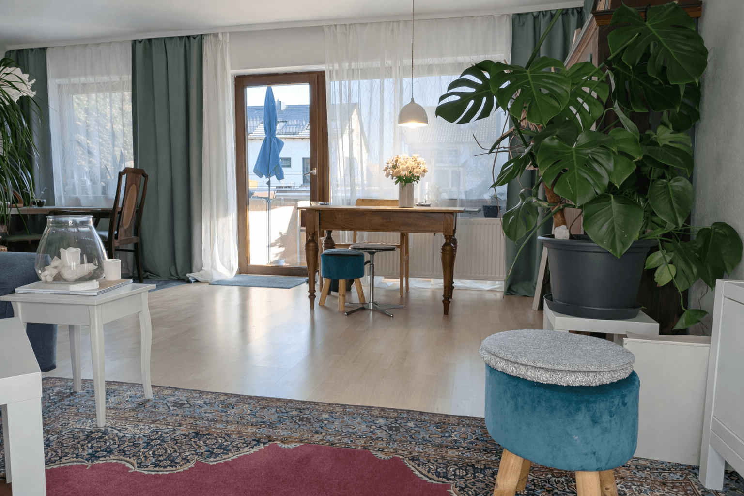 Prodej bytu 3+1 90 m², Wachenheim, Porýní-Falc Prodej bytu 3+1 90 m², Wachenheim, Porýní-Falc