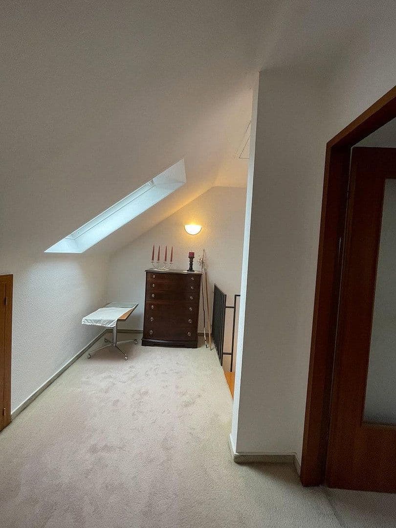 Prodej domu 131 m², pozemek 181 m², Hattersheim am Main, Hessen Prodej domu 131 m², pozemek 181 m², Hattersheim am Main, Hessen