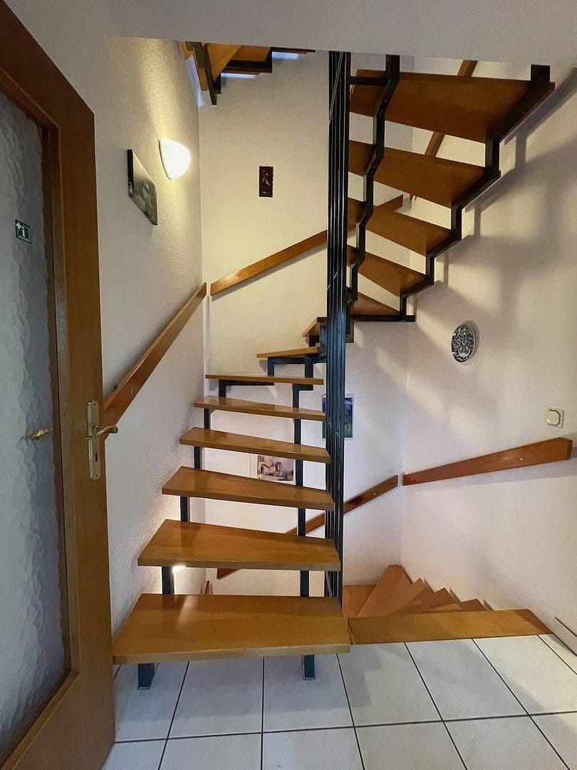 Prodej domu 131 m², pozemek 181 m², Hattersheim am Main, Hessen Prodej domu 131 m², pozemek 181 m², Hattersheim am Main, Hessen