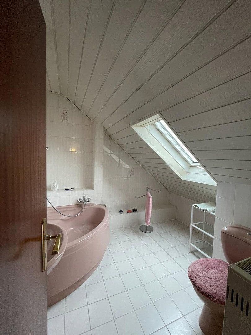 Prodej domu 131 m², pozemek 181 m², Hattersheim am Main, Hessen Prodej domu 131 m², pozemek 181 m², Hattersheim am Main, Hessen