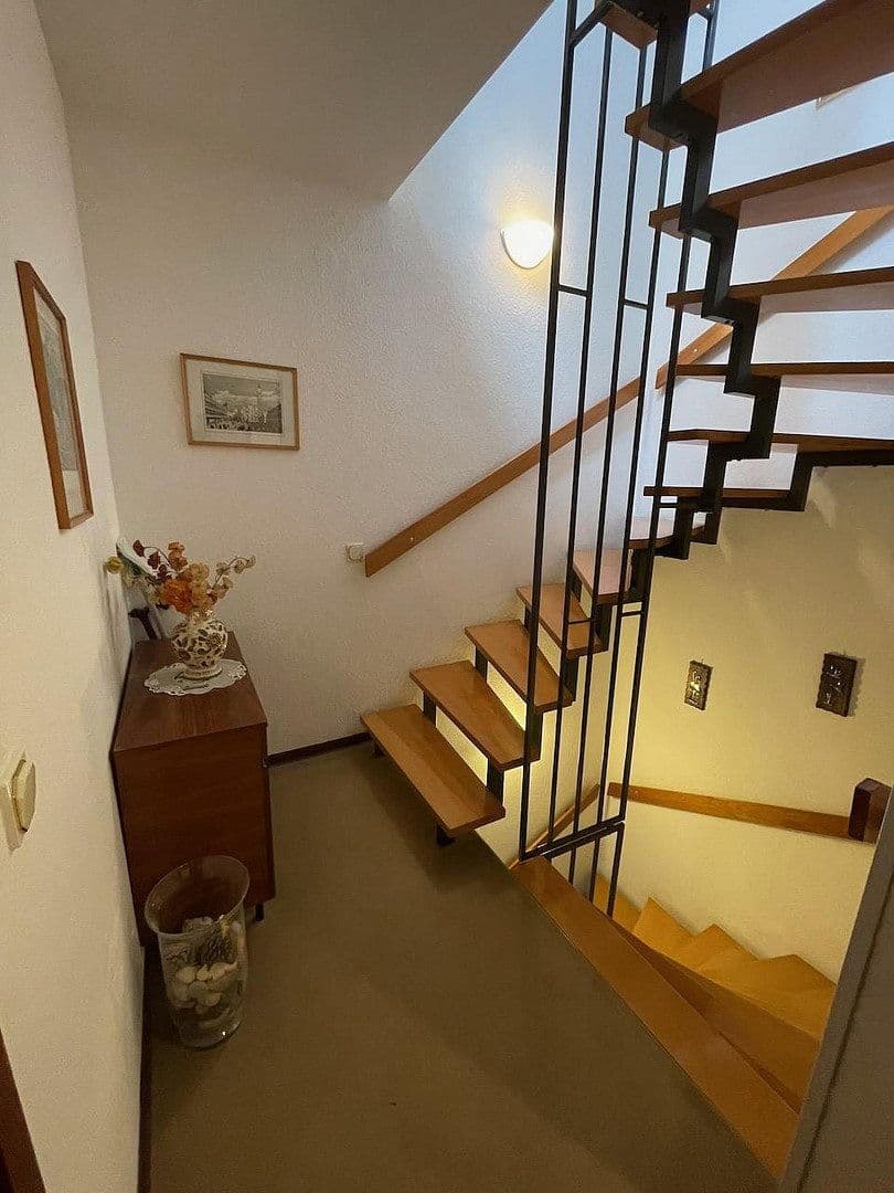 Prodej domu 131 m², pozemek 181 m², Hattersheim am Main, Hessen Prodej domu 131 m², pozemek 181 m², Hattersheim am Main, Hessen