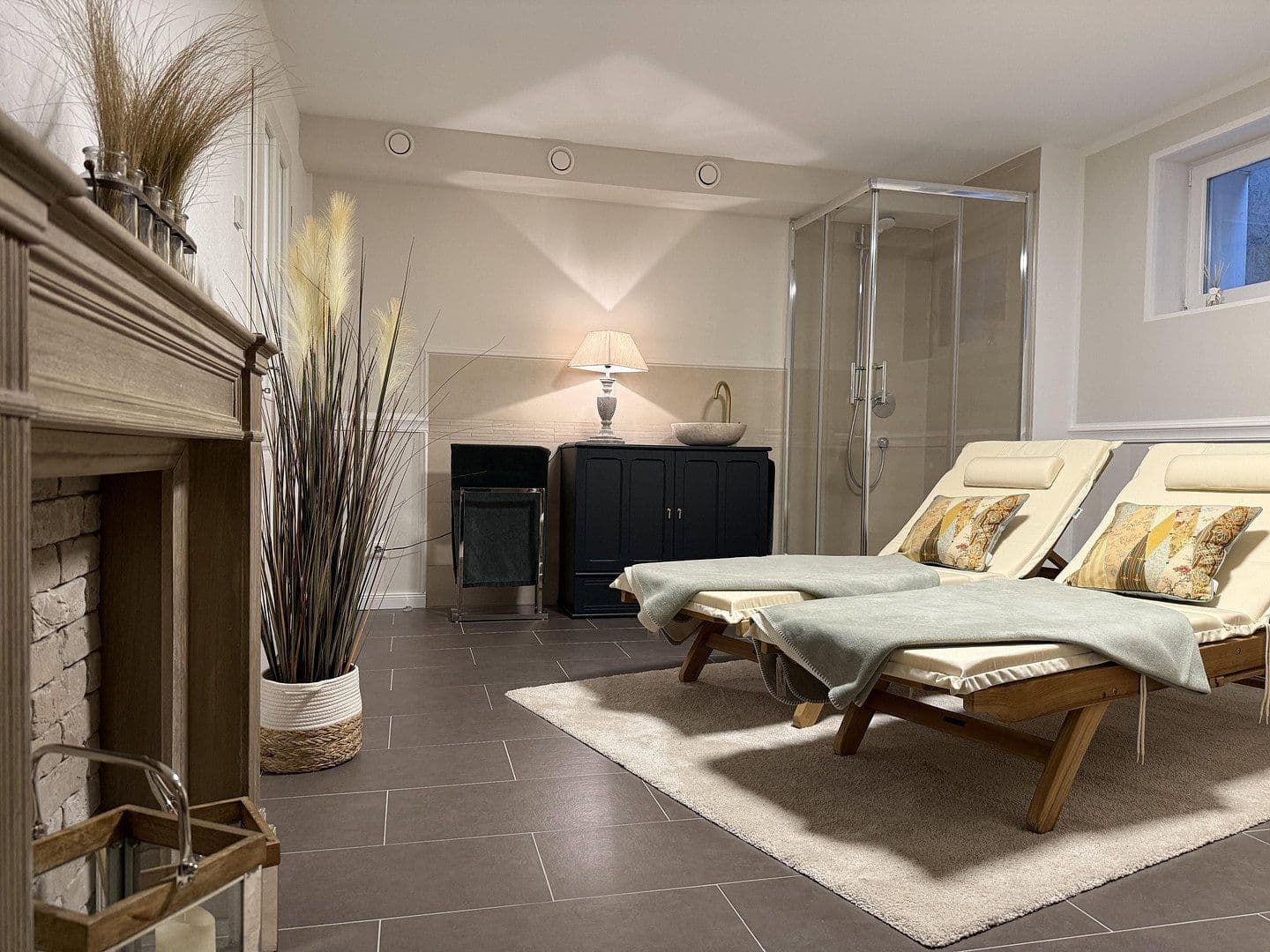 Prodej domu 167 m², pozemek 1.266 m², Vierden, Dolní Sasko Prodej domu 167 m², pozemek 1.266 m², Vierden, Dolní Sasko