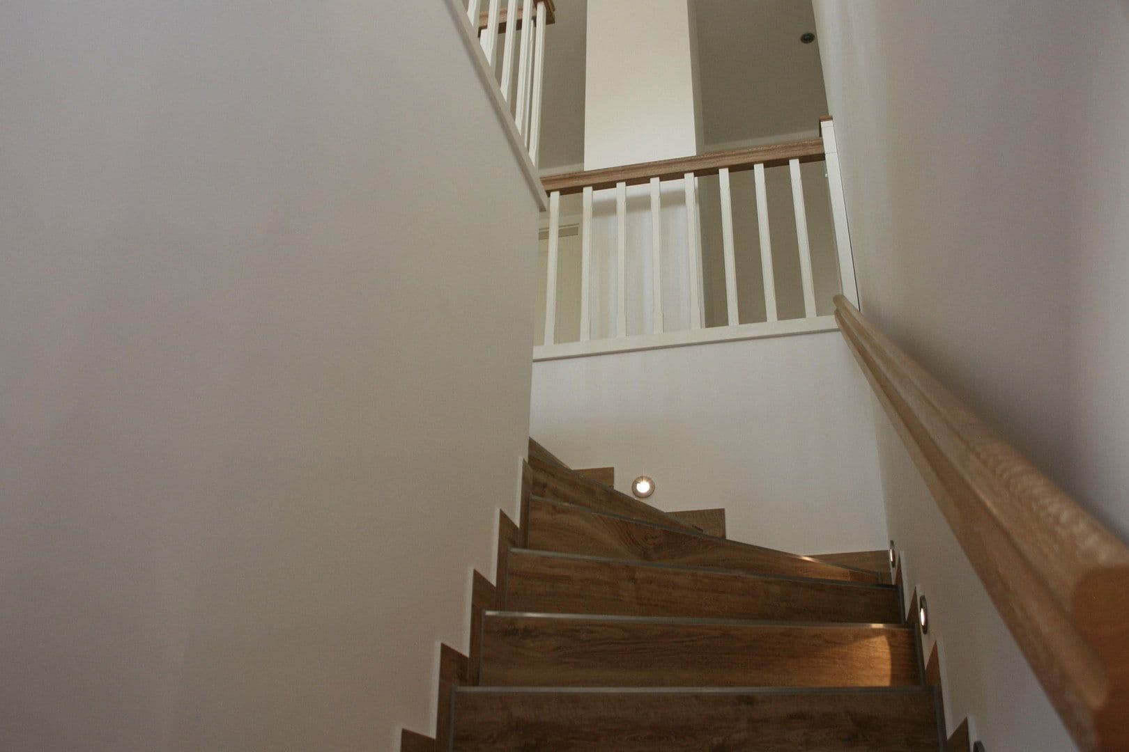 Prodej domu 167 m², pozemek 1.266 m², Vierden, Dolní Sasko Prodej domu 167 m², pozemek 1.266 m², Vierden, Dolní Sasko