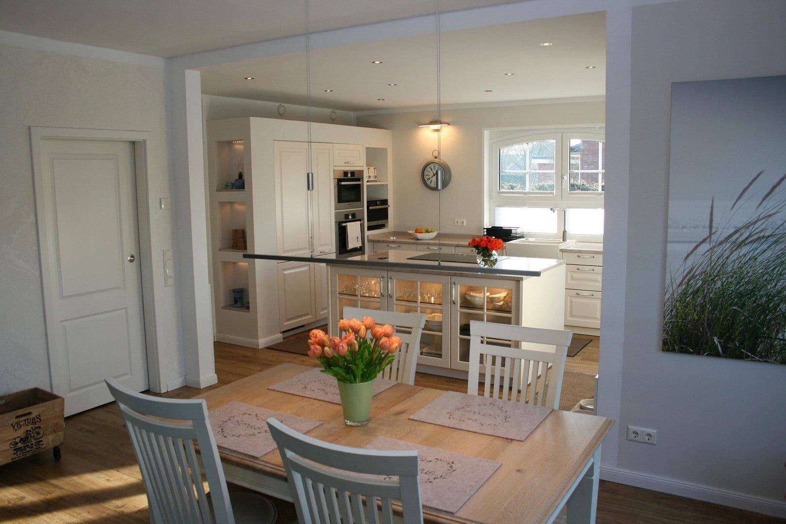 Prodej domu 167 m², pozemek 1.266 m², Vierden, Dolní Sasko Prodej domu 167 m², pozemek 1.266 m², Vierden, Dolní Sasko