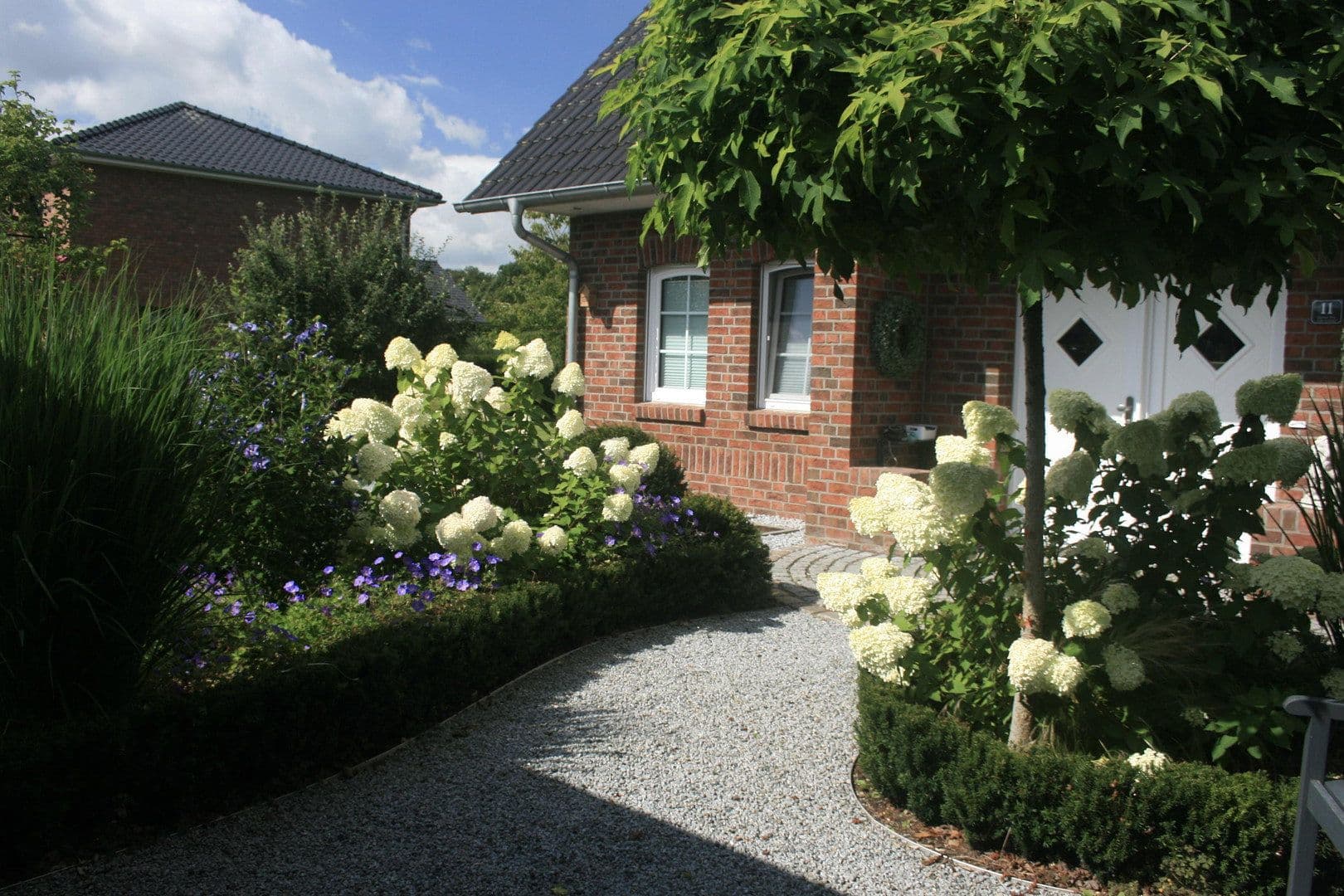 Prodej domu 167 m², pozemek 1.266 m², Vierden, Dolní Sasko Prodej domu 167 m², pozemek 1.266 m², Vierden, Dolní Sasko