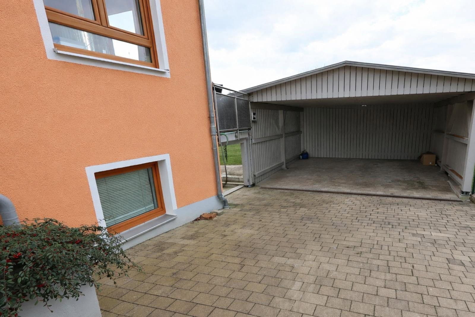 Prodej domu 160 m², pozemek 969 m², Burglengenfeld, Bavorsko Prodej domu 160 m², pozemek 969 m², Burglengenfeld, Bavorsko