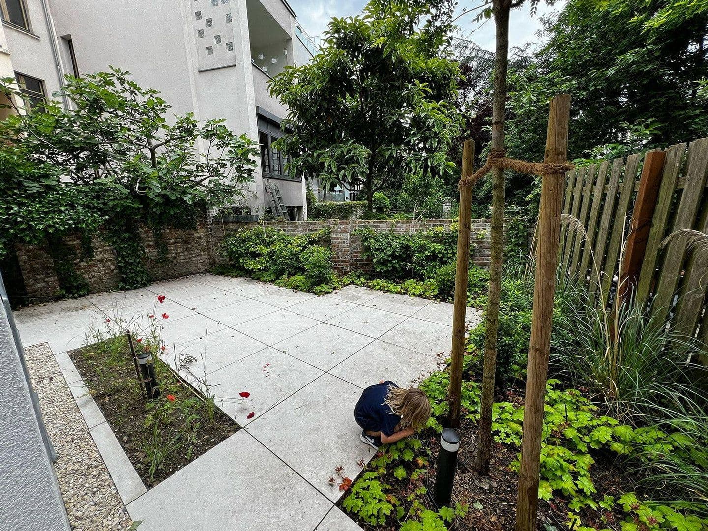 Pronájem bytu 4+1 104 m², Kennedydamm 7, Düsseldorf, Severní Porýní-Vestfálsko Pronájem bytu 4+1 104 m², Kennedydamm 7, Düsseldorf, Severní Porýní-Vestfálsko