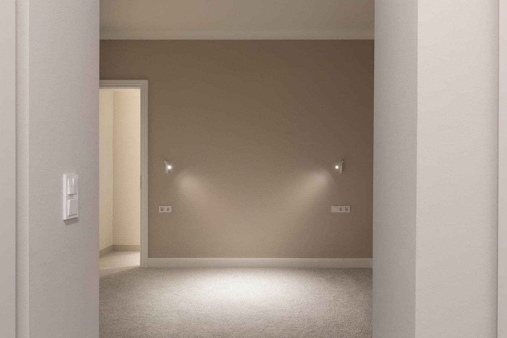 Pronájem bytu 4+1 104 m², Kennedydamm 7, Düsseldorf, Severní Porýní-Vestfálsko Pronájem bytu 4+1 104 m², Kennedydamm 7, Düsseldorf, Severní Porýní-Vestfálsko