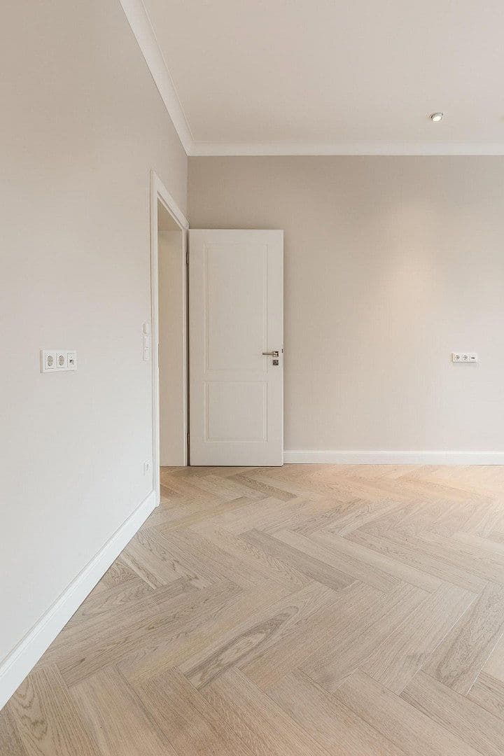 Pronájem bytu 4+1 104 m², Kennedydamm 7, Düsseldorf, Severní Porýní-Vestfálsko Pronájem bytu 4+1 104 m², Kennedydamm 7, Düsseldorf, Severní Porýní-Vestfálsko