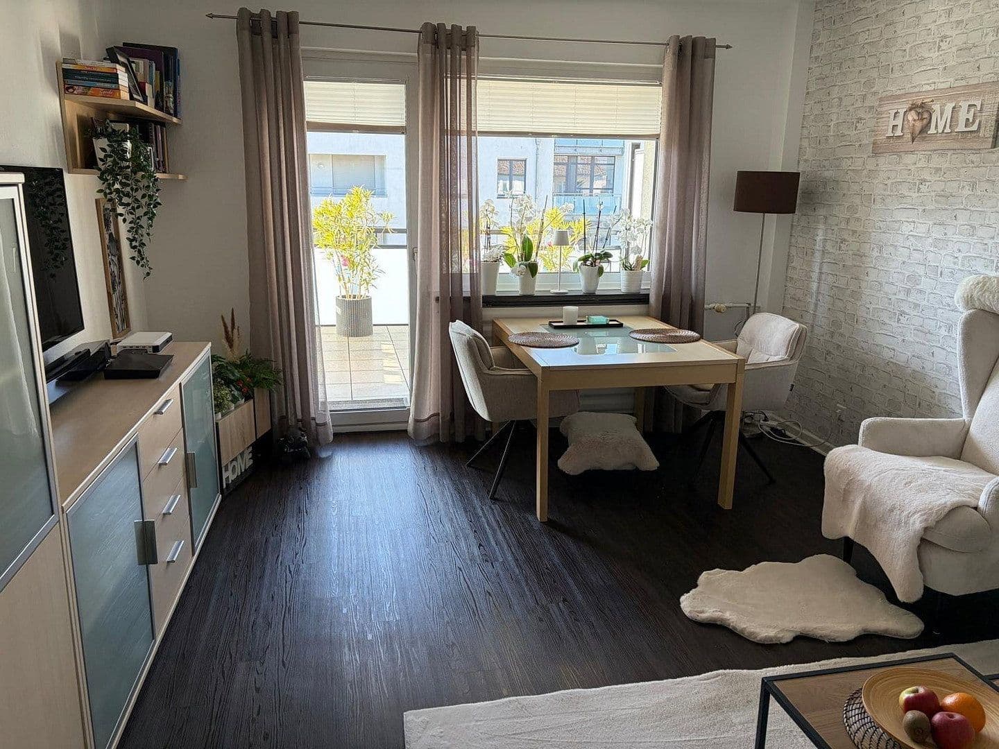 Prodej bytu 2+1 57 m², Essen, Severní Porýní-Vestfálsko Prodej bytu 2+1 57 m², Essen, Severní Porýní-Vestfálsko