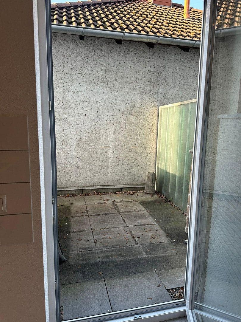 Pronájem bytu 3+1 70 m², Altenwoogstr.35, Kaiserslautern, Porýní-Falc Pronájem bytu 3+1 70 m², Altenwoogstr.35, Kaiserslautern, Porýní-Falc