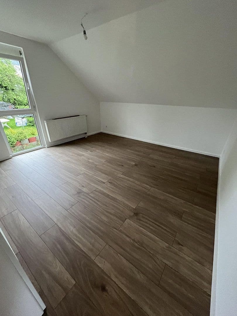 Prodej domu 130 m², pozemek 397 m², Deißlingen, Bádensko-Württembersko Prodej domu 130 m², pozemek 397 m², Deißlingen, Bádensko-Württembersko