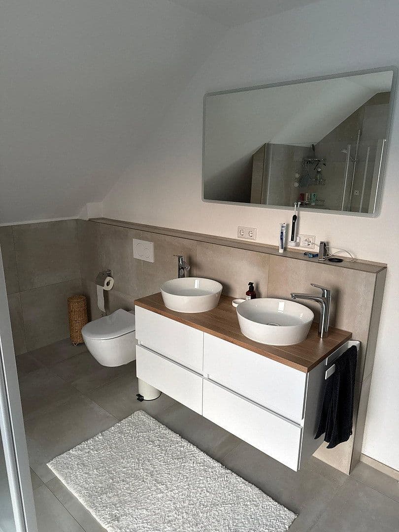 Prodej domu 130 m², pozemek 397 m², Deißlingen, Bádensko-Württembersko Prodej domu 130 m², pozemek 397 m², Deißlingen, Bádensko-Württembersko