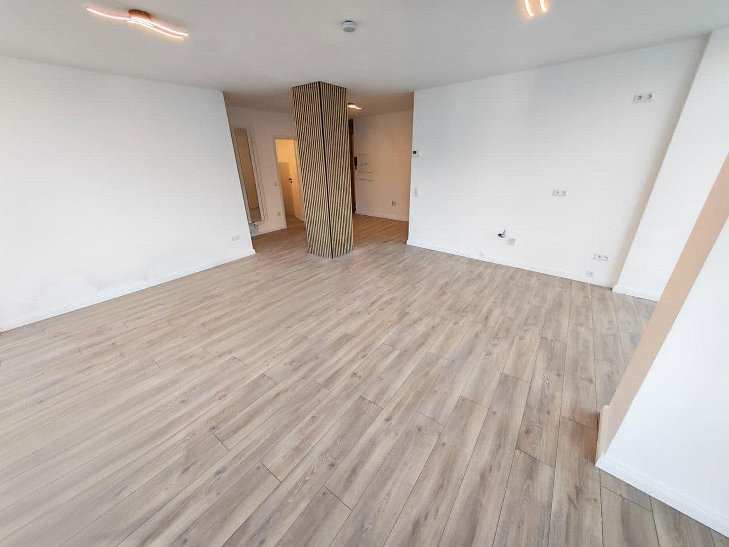 Prodej bytu 2+1 75 m², Bremen, Bremen Prodej bytu 2+1 75 m², Bremen, Bremen