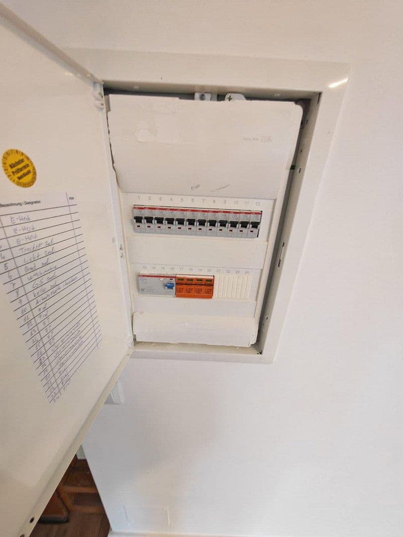 Prodej bytu 2+1 75 m², Bremen, Bremen Prodej bytu 2+1 75 m², Bremen, Bremen