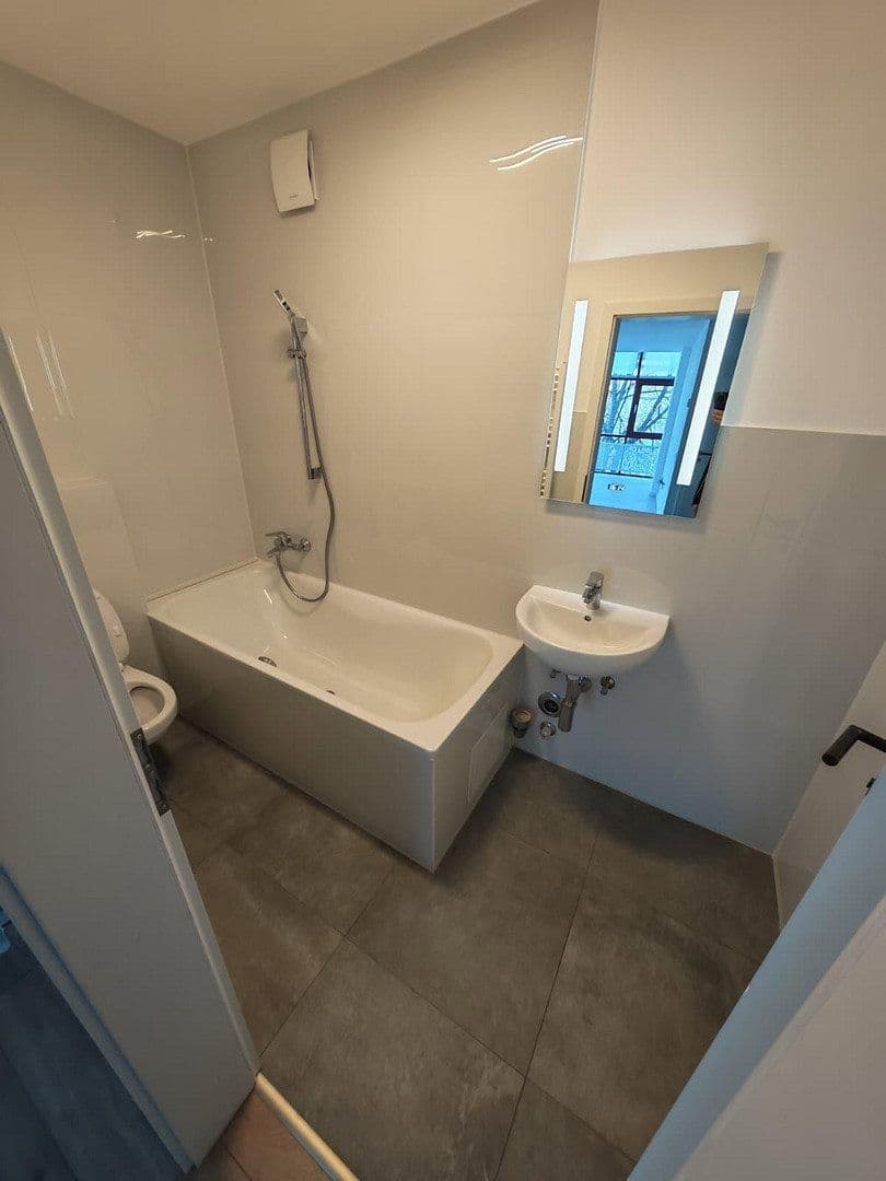 Prodej bytu 2+1 75 m², Bremen, Bremen Prodej bytu 2+1 75 m², Bremen, Bremen