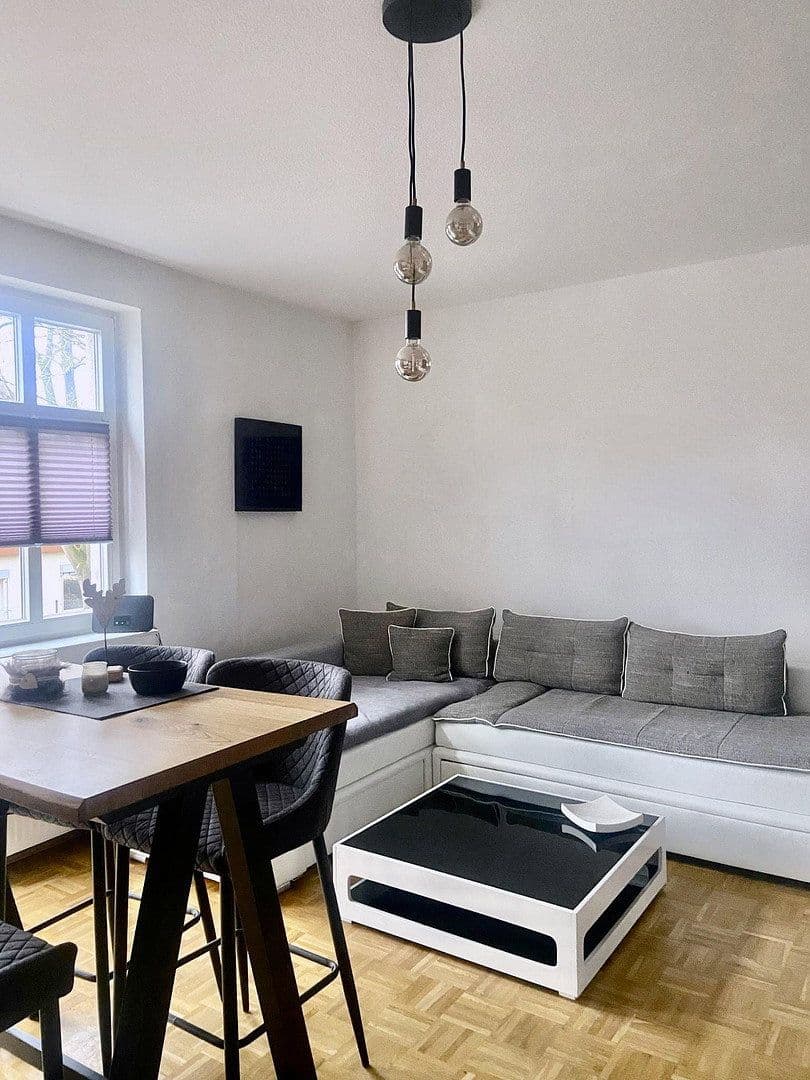 Pronájem bytu 2+1 50 m², Rohrer Str. 2, Meiningen, Durynsko Pronájem bytu 2+1 50 m², Rohrer Str. 2, Meiningen, Durynsko