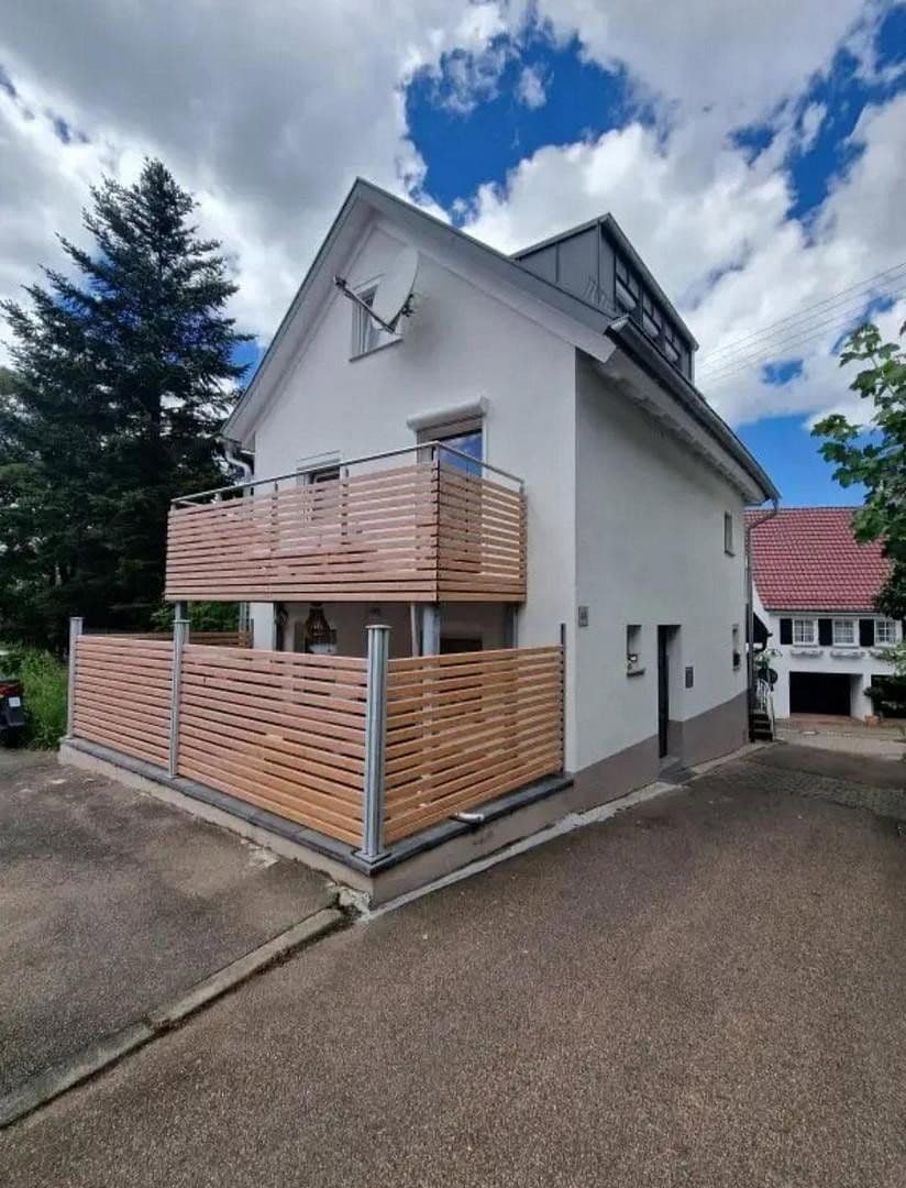 Prodej domu 95 m², pozemek 61 m², Im Unterdorf 44, Waiblingen, Bádensko-Württembersko Prodej domu 95 m², pozemek 61 m², Im Unterdorf 44, Waiblingen, Bádensko-Württembersko