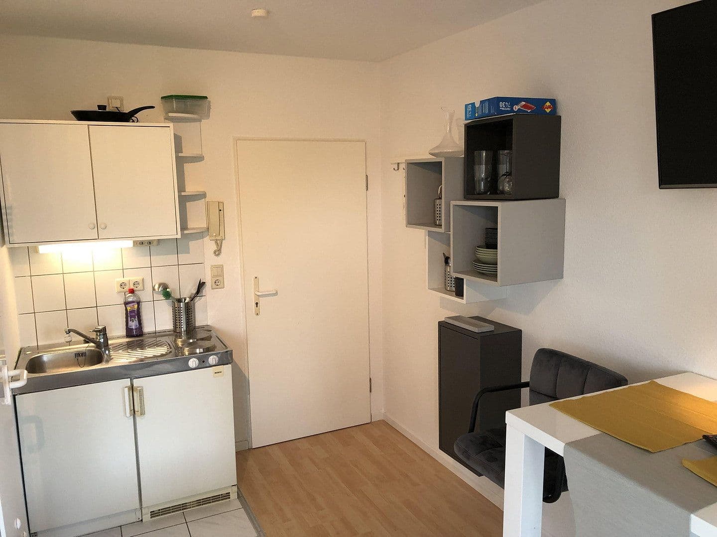 Pronájem bytu 1+1 19 m², Hannover, Dolní Sasko Pronájem bytu 1+1 19 m², Hannover, Dolní Sasko