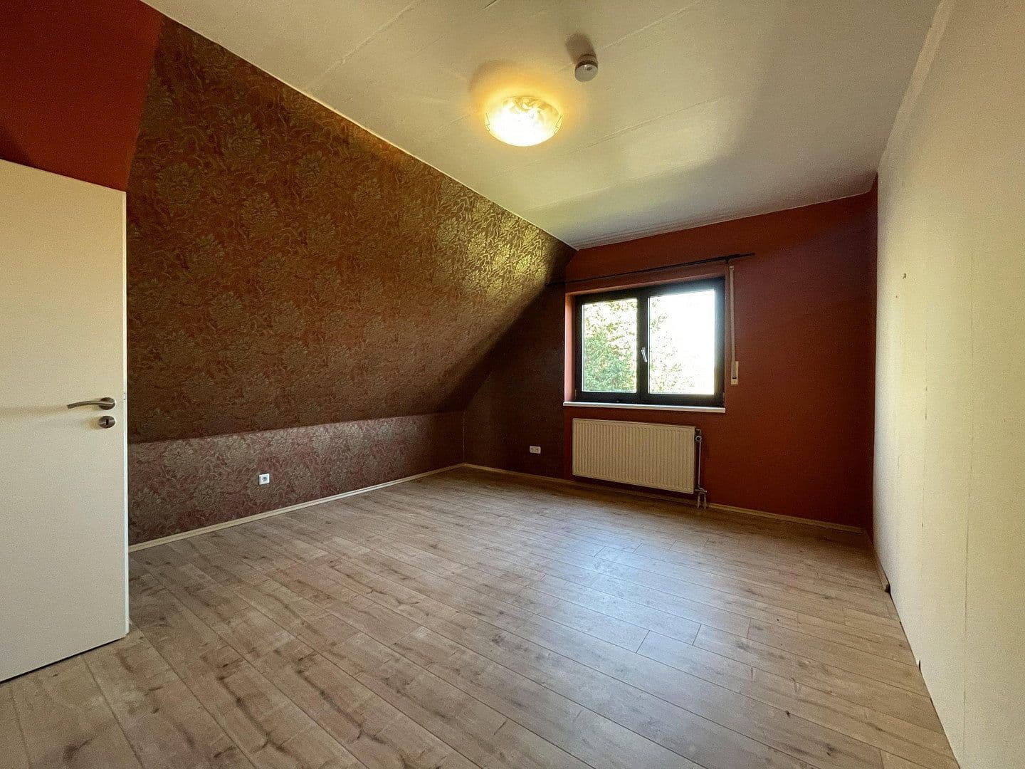 Prodej bytu 5+1 149 m², Am Gemeindeweiher 9, Herzogenaurach, Bavorsko Prodej bytu 5+1 149 m², Am Gemeindeweiher 9, Herzogenaurach, Bavorsko