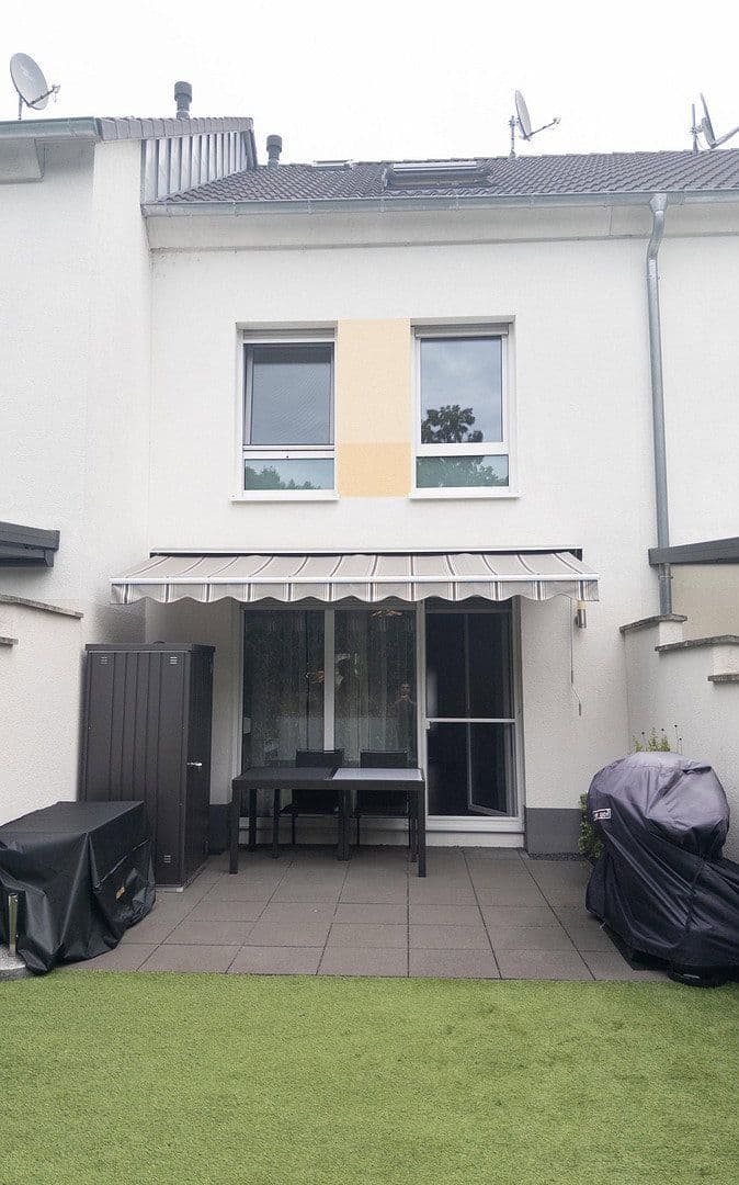 Prodej domu 141 m², pozemek 196 m², Bad Kreuznach, Porýní-Falc Prodej domu 141 m², pozemek 196 m², Bad Kreuznach, Porýní-Falc