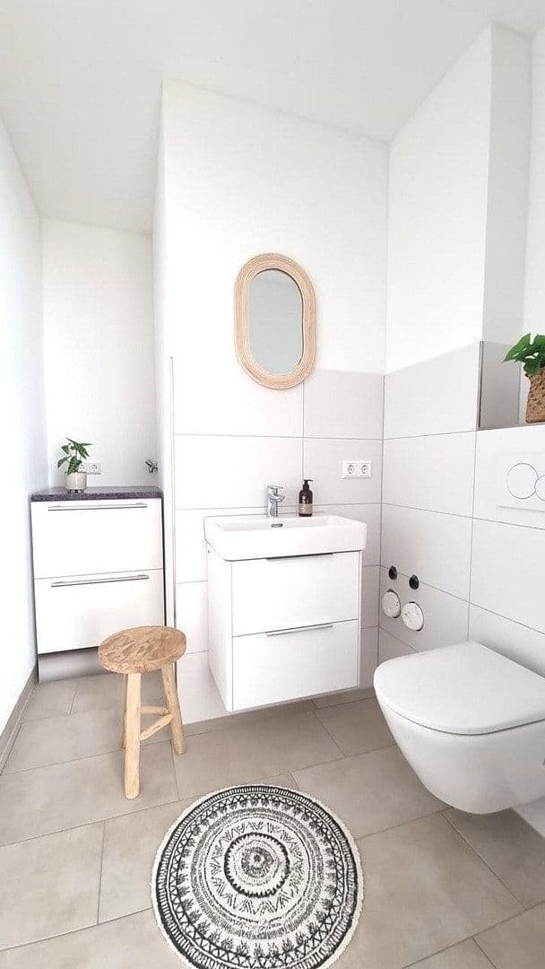 Pronájem bytu 4+1 109 m², Sigmaringen, Bádensko-Württembersko Pronájem bytu 4+1 109 m², Sigmaringen, Bádensko-Württembersko