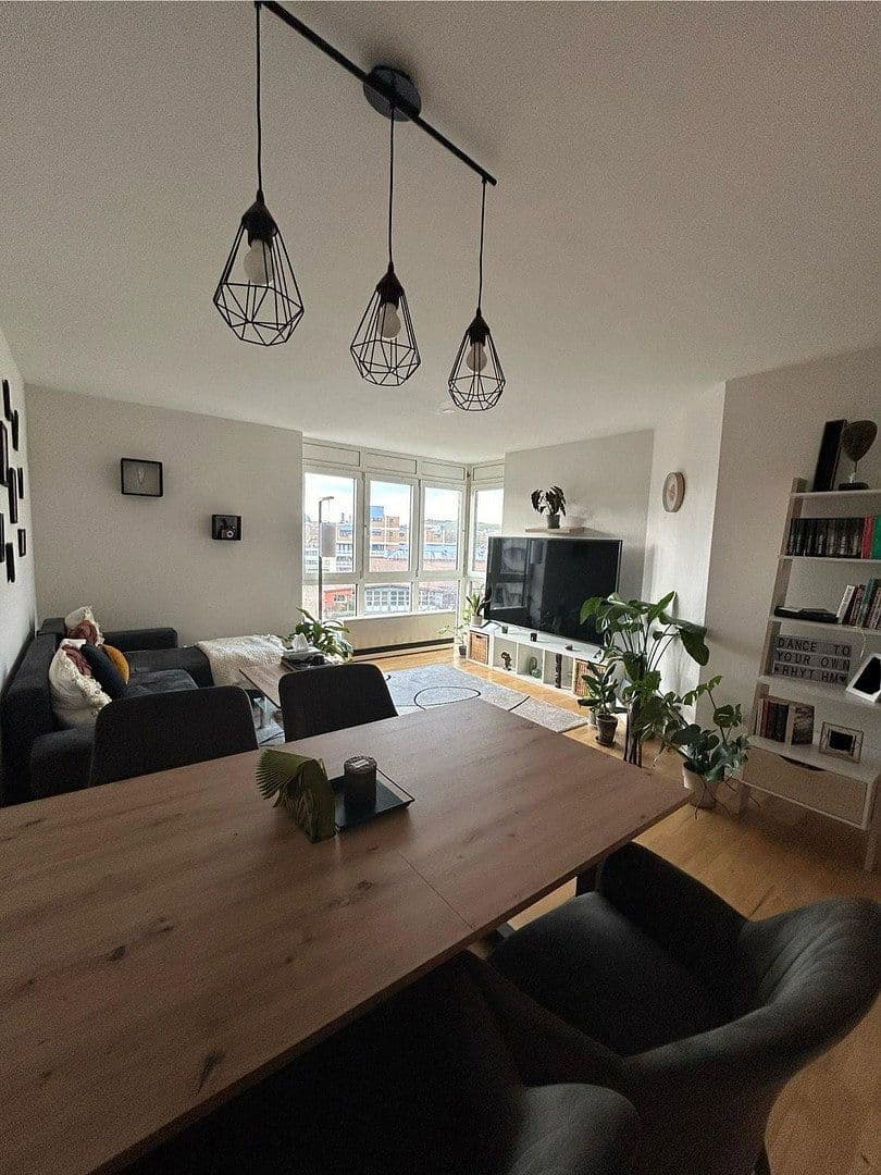 Prodej bytu 2+1 48 m², Schwarenbergstr. 10, Stuttgart, Bádensko-Württembersko Prodej bytu 2+1 48 m², Schwarenbergstr. 10, Stuttgart, Bádensko-Württembersko