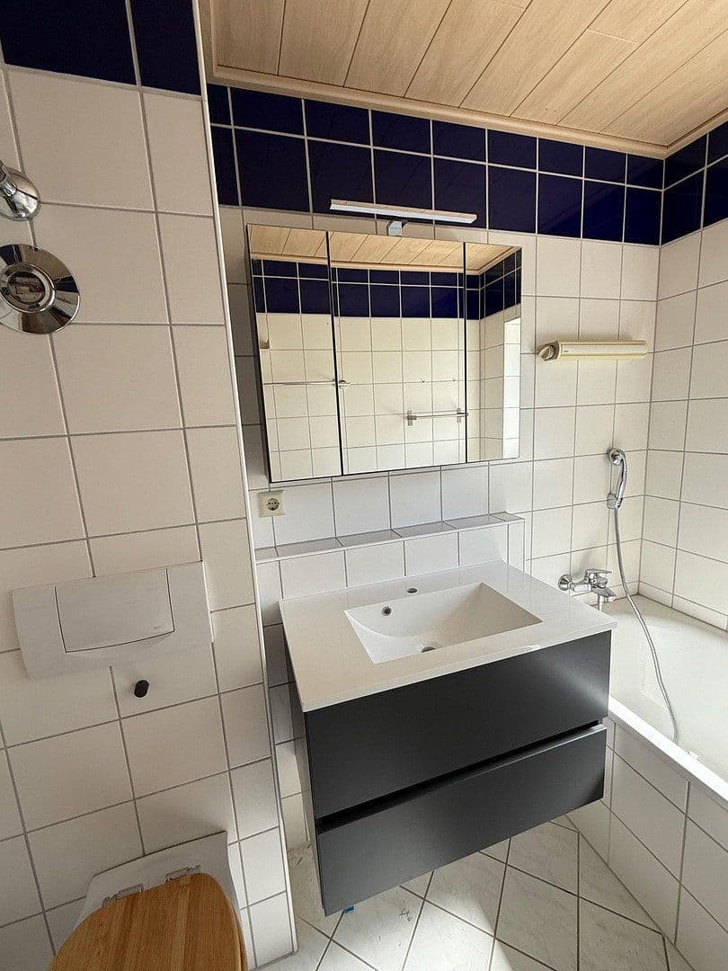 Pronájem bytu 3+1 75 m², Am Rauschenweg 38, Kaiserslautern, Porýní-Falc Pronájem bytu 3+1 75 m², Am Rauschenweg 38, Kaiserslautern, Porýní-Falc