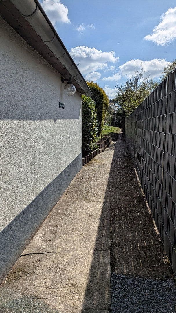 Prodej domu 165 m², pozemek 820 m², Essen, Severní Porýní-Vestfálsko Prodej domu 165 m², pozemek 820 m², Essen, Severní Porýní-Vestfálsko