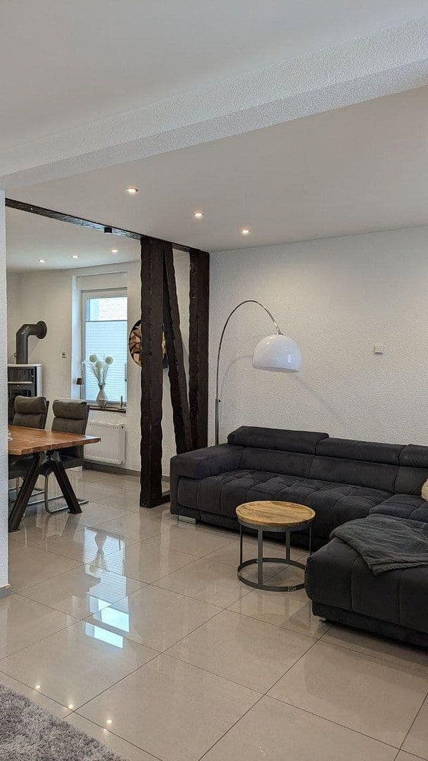 Prodej domu 165 m², pozemek 820 m², Essen, Severní Porýní-Vestfálsko Prodej domu 165 m², pozemek 820 m², Essen, Severní Porýní-Vestfálsko