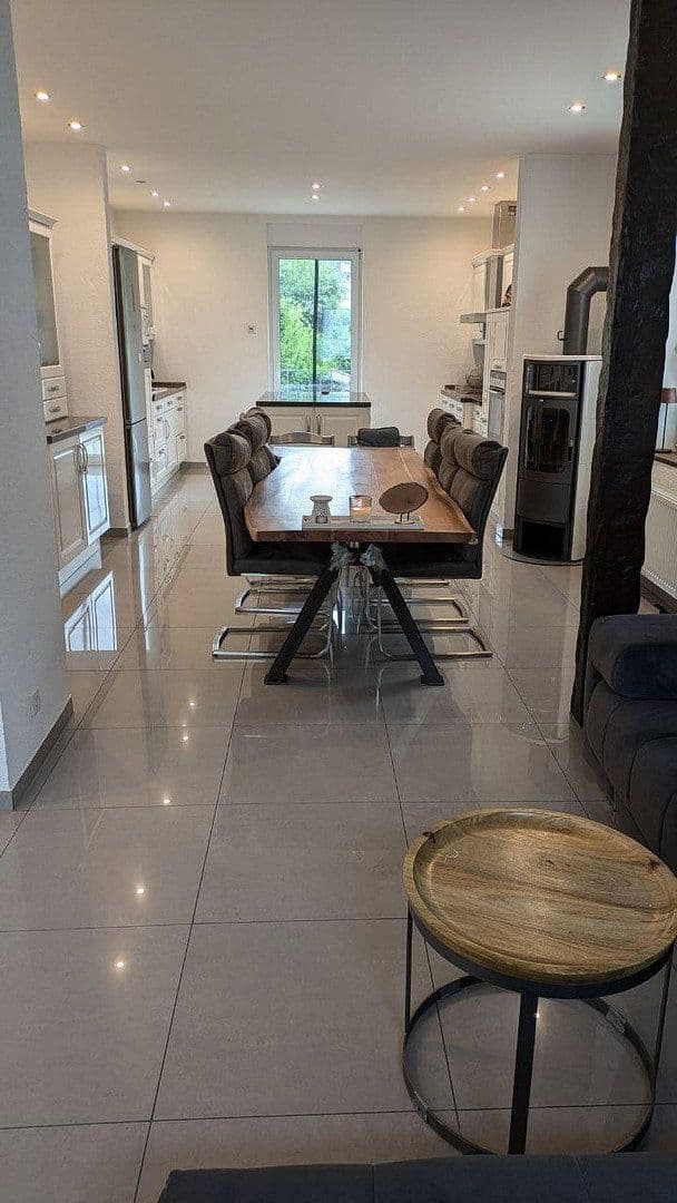 Prodej domu 165 m², pozemek 820 m², Essen, Severní Porýní-Vestfálsko Prodej domu 165 m², pozemek 820 m², Essen, Severní Porýní-Vestfálsko