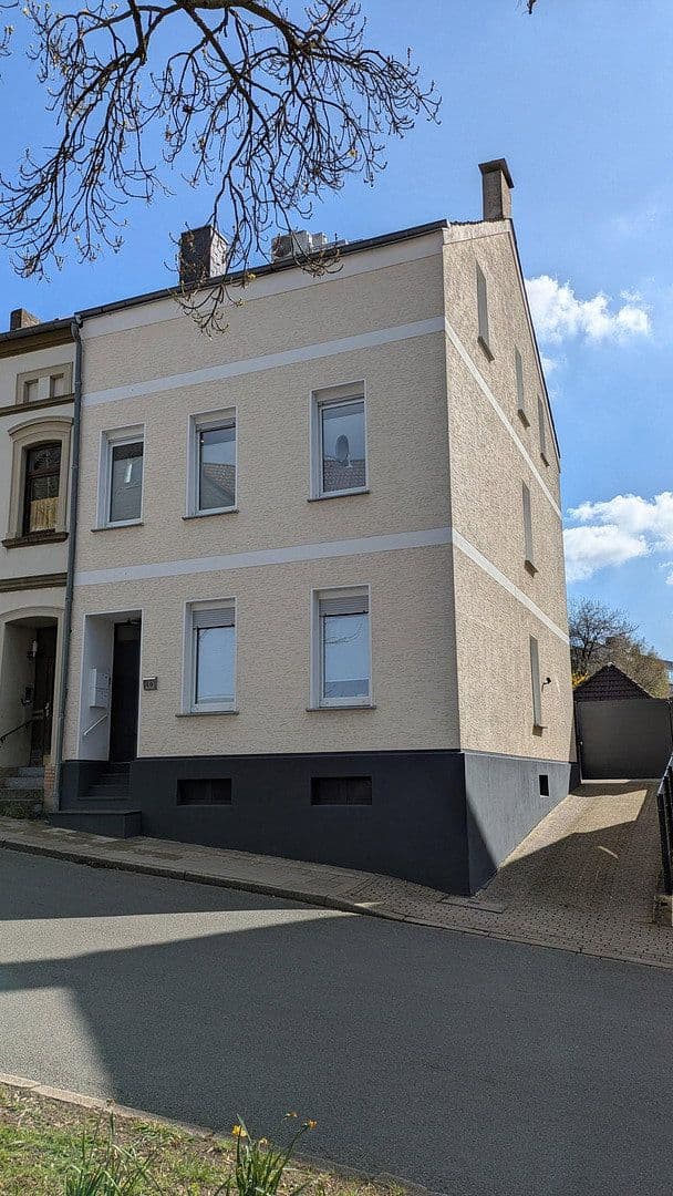 Prodej domu 165 m², pozemek 820 m², Essen, Severní Porýní-Vestfálsko Prodej domu 165 m², pozemek 820 m², Essen, Severní Porýní-Vestfálsko